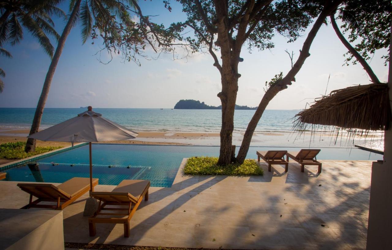 The Nest Private Beach Resort チュンポーン エクステリア 写真